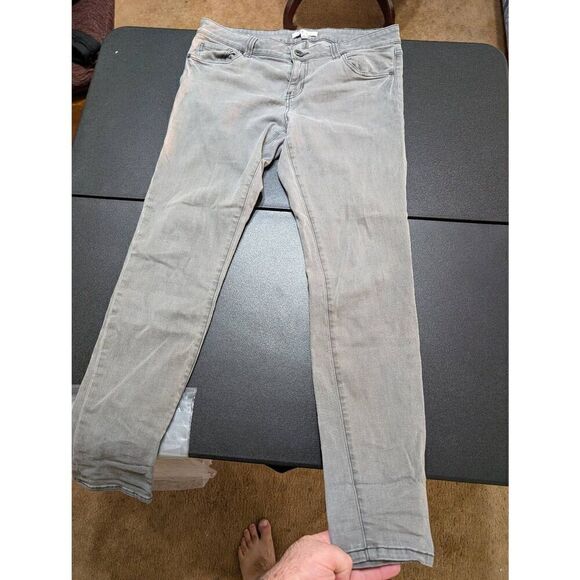 CAbi Black Jeans Women's - Picture 2 of 6